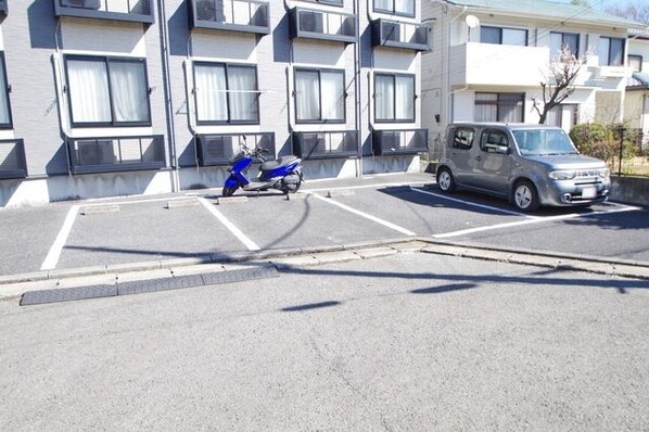 レオパレスネスト鳶尾の物件内観写真